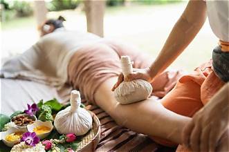 Le massage thaïlandais traditionnel : un art millénaire reconnu par l'UNESCO