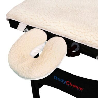 Protection pour table et coussin pour têtière en fourrure polaire